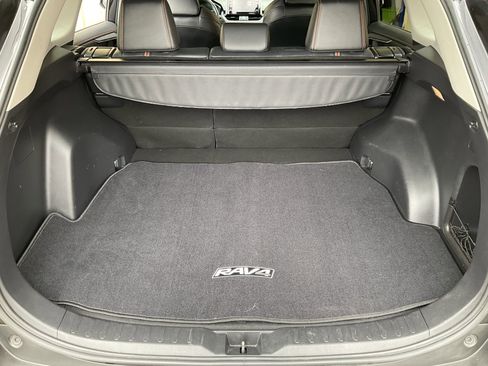 Used 2024 Toyota RAV4 Adventure image 39