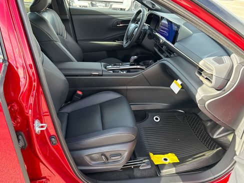 New 2026 Toyota Crown Signia w/ Advanced Technology Package image 16