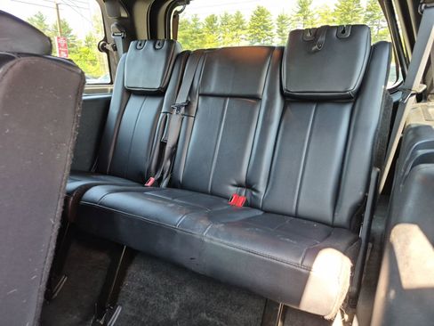 Used 2017 Ford Expedition XLT w/ Equipment Group 202A AWD/4WD image 14