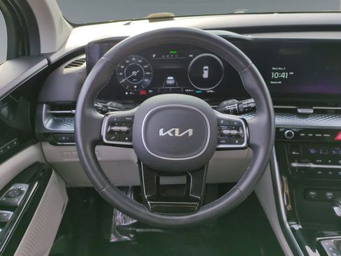 Used 2024 Kia Carnival SX Prestige image 12