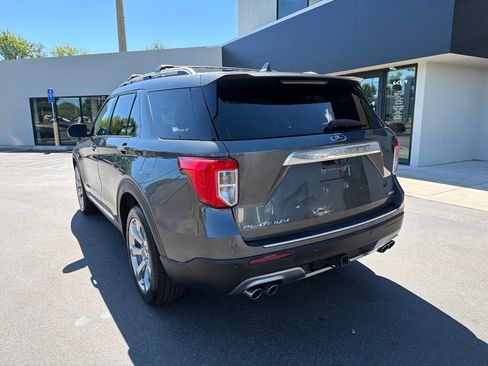 Used 2020 Ford Explorer Platinum w/ Premium Technology Package AWD/4WD image 10