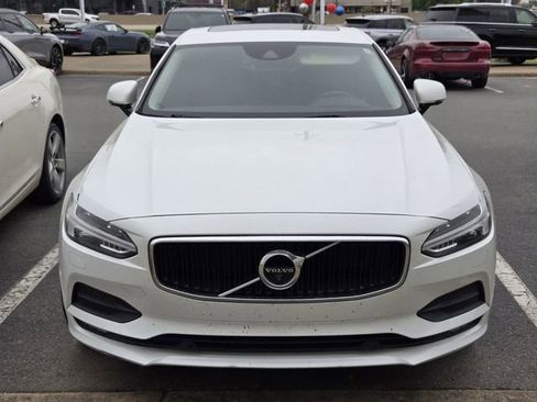 Used 2018 Volvo S90 T5 Momentum image 11