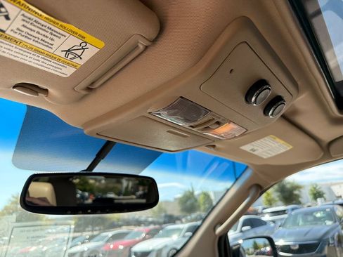Used 2012 Nissan Pathfinder LE RWD image 26