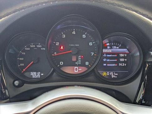 Used 2021 Porsche Macan AWD/4WD image 11