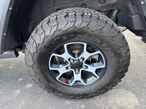 Used 2022 Jeep Wrangler Unlimited Rubicon w/ Steel Bumper Group AWD/4WD image 11