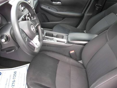 Used 2025 Nissan Sentra SV FWD image 13
