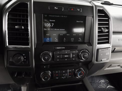 Used 2018 Ford F250 XLT w/ XLT Premium Package image 36