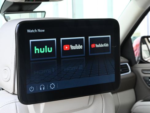 Used 2024 GMC Yukon XL Denali w/ Advanced Technology Package image 23