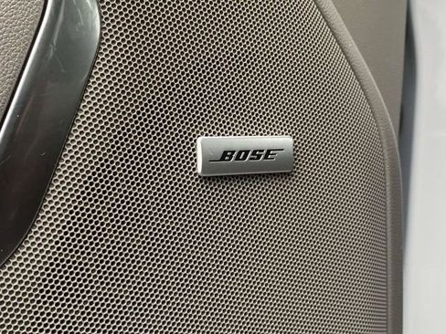 Used 2023 GMC Yukon SLT w/ SLT Luxury Package image 23