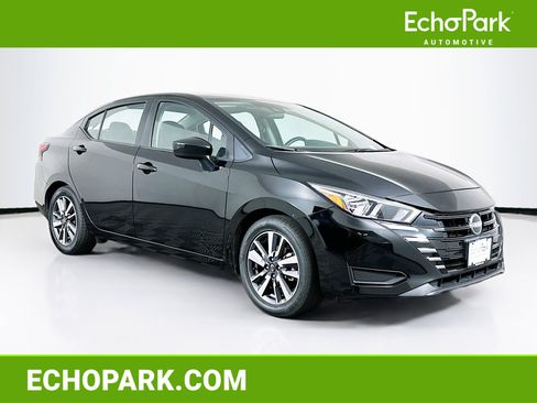 Used 2023 Nissan Versa SV image 1