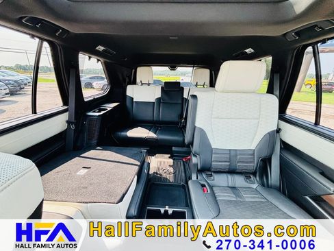 Used 2025 Toyota Sequoia Capstone AWD/4WD image 24