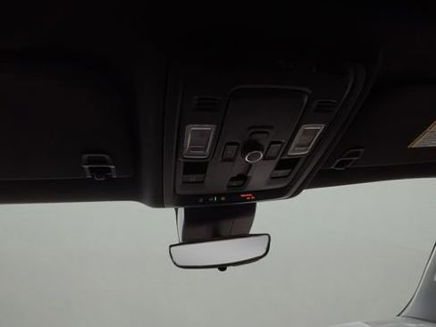 Certified 2025 Chevrolet Tahoe High Country image 28