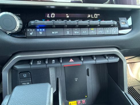 New 2026 Toyota Tundra Limited image 28