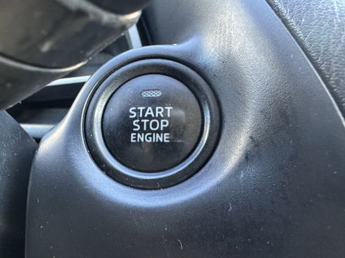 Used 2015 MAZDA MAZDA3 i Touring image 27