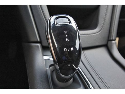 New 2026 Cadillac XT5 Luxury image 19