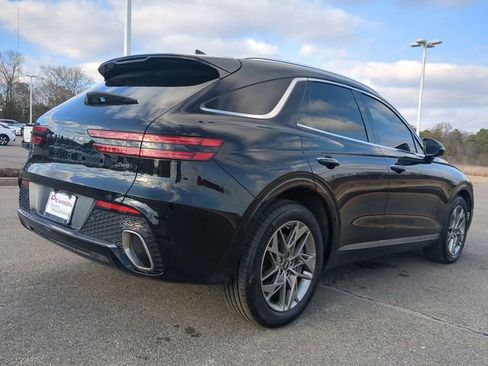 Used 2024 Genesis GV70 2.5T w/ Advanced Package image 4