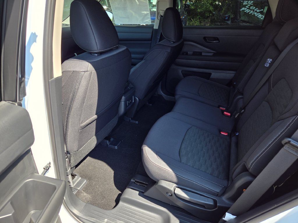 New 2026 Nissan Pathfinder SV FWD image 10