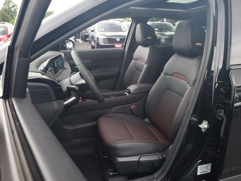 New 2026 Nissan Kicks SR w/ SR Premium Package image 10