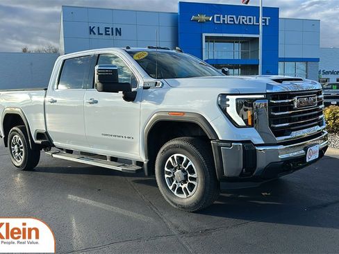 Used 2024 GMC Sierra 2500 SLE w/ SLE Convenience Package image 1