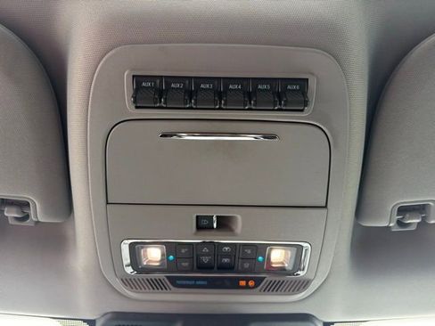 Used 2023 Ford F250 Lariat w/ Lariat Ultimate Package image 31