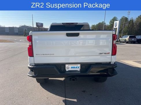 Used 2022 Chevrolet Silverado 1500 ZR2 image 7