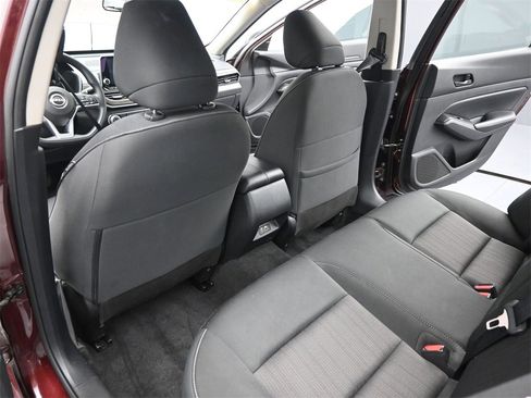 Used 2024 Nissan Altima 2.5 SV image 15