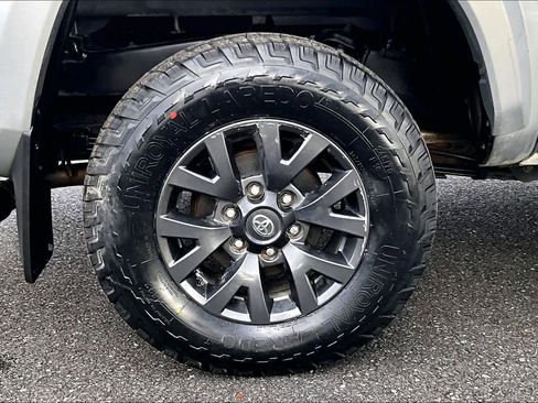 Used 2023 Toyota Tacoma SR5 image 42