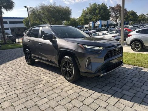 Used 2023 Toyota RAV4 XSE AWD/4WD image 16