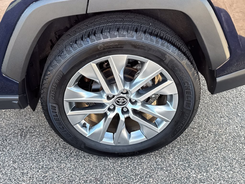 Used 2024 Toyota RAV4 Limited w/ Advanced Technology Package AWD/4WD image 40
