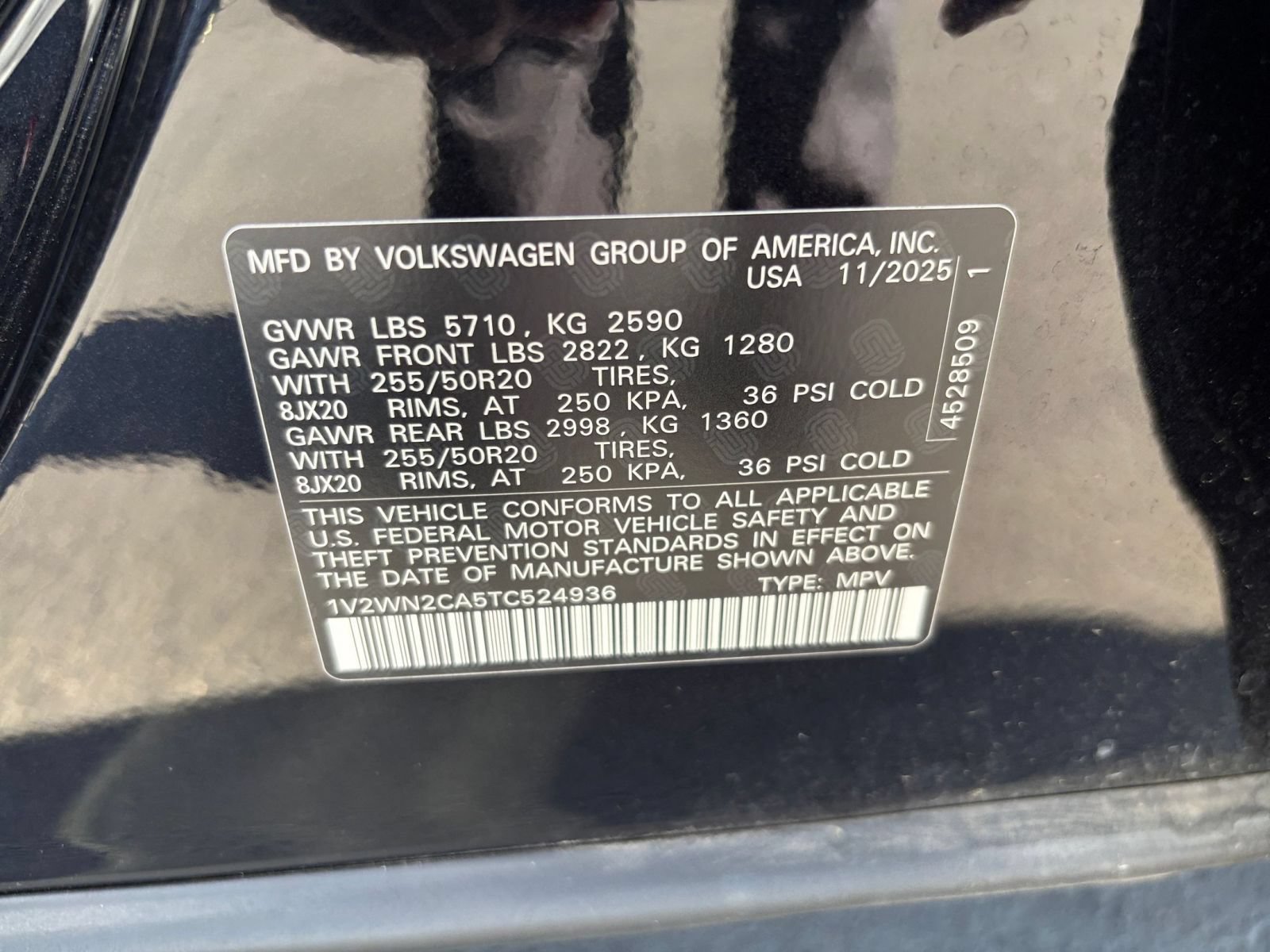 Used 2026 Volkswagen Atlas SE FWD image 32