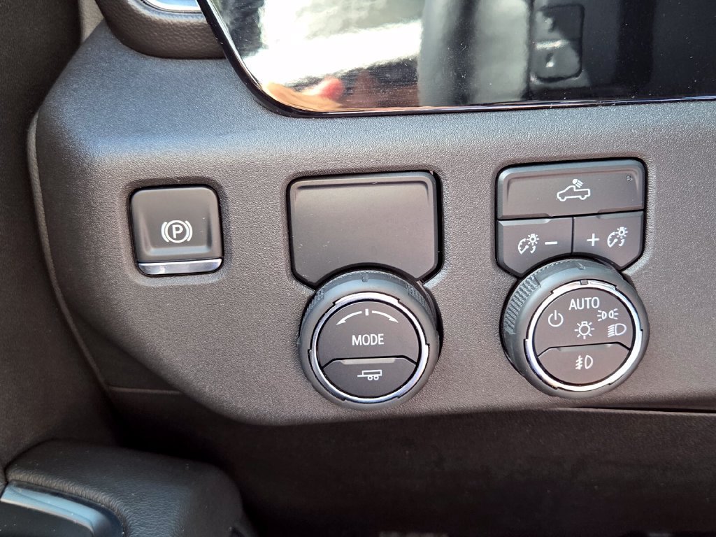 Used 2024 Chevrolet Silverado 1500 RST w/ Convenience Package II RWD image 29