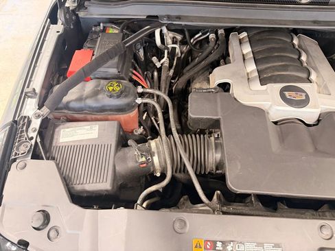 Used 2020 Cadillac Escalade ESV Premium Luxury w/ LPO, Radiant Package image 43