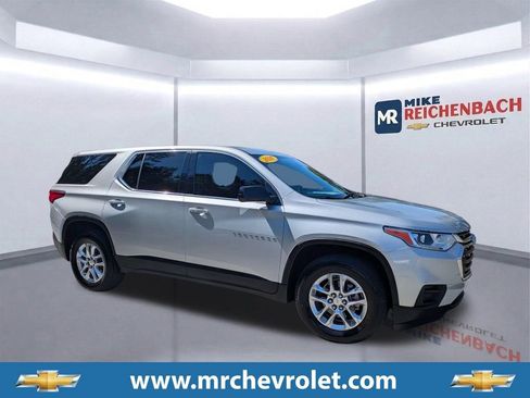 Used 2020 Chevrolet Traverse LS FWD image 1
