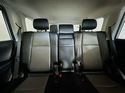 Used 2023 Toyota 4Runner SR5 Premium w/ Moonroof Package RWD image 30