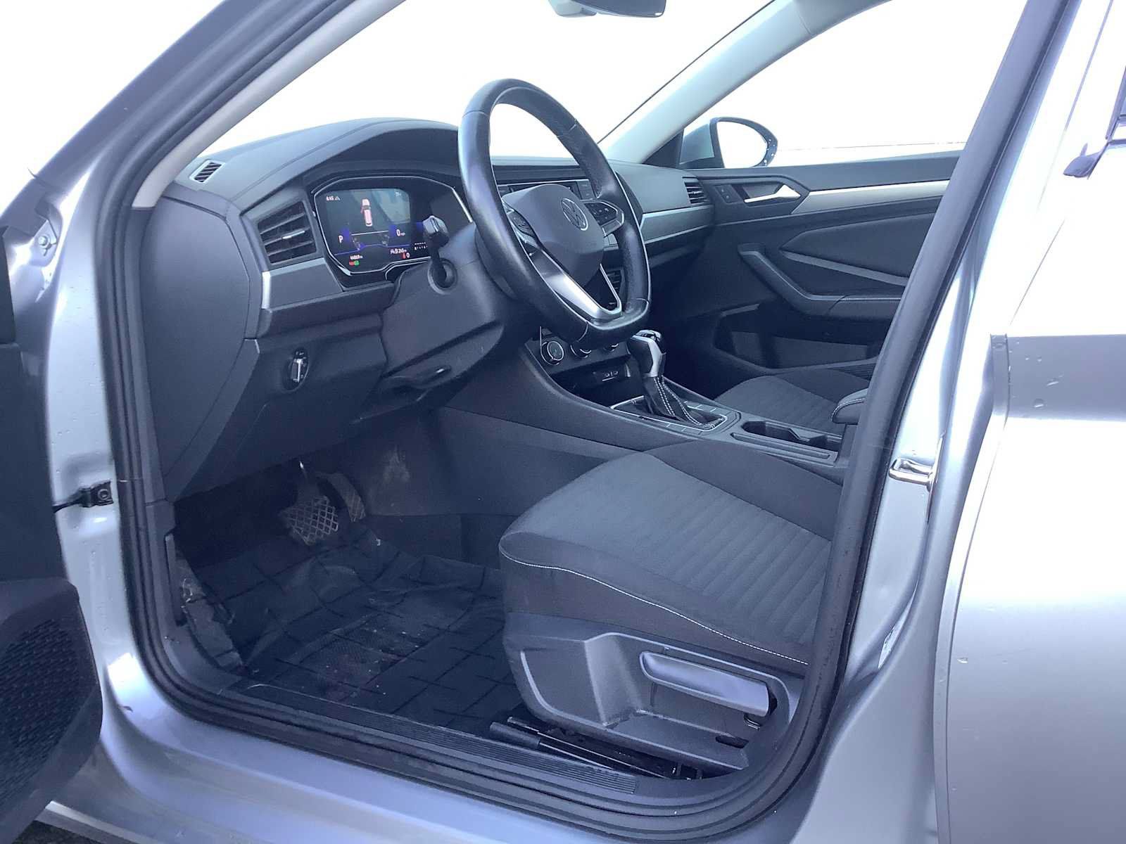 Used 2024 Volkswagen Jetta S FWD image 3