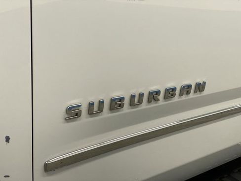 Used 2019 Chevrolet Suburban LT w/ LT Signature Package image 42