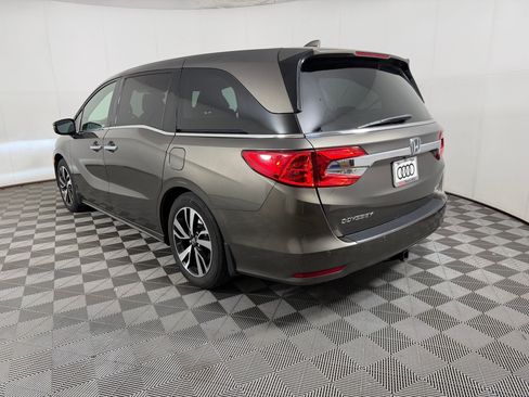 Used 2019 Honda Odyssey Elite image 3
