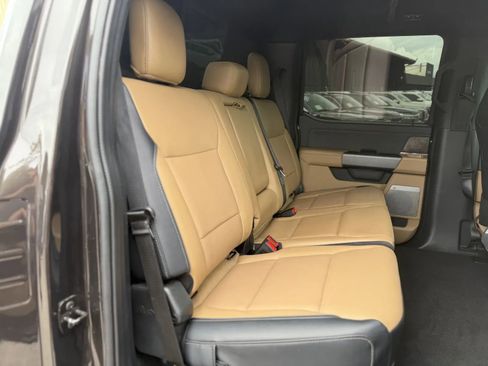 Used 2024 Ford F250 Lariat w/ Lariat Ultimate Package AWD/4WD image 35