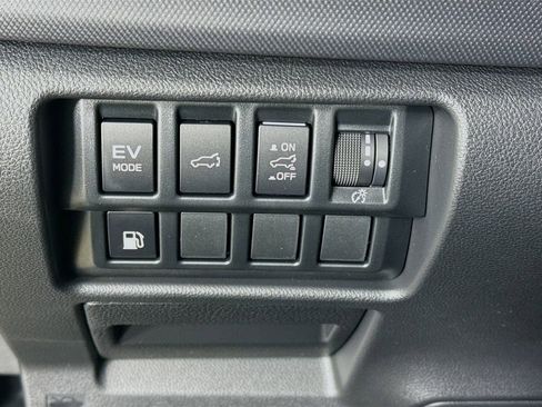 New 2025 Subaru Forester Limited image 10