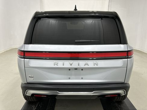 Used 2024 Rivian R1S Adventure Dual AWD/4WD image 4