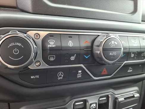 Used 2022 Jeep Wrangler Unlimited Sport S image 13