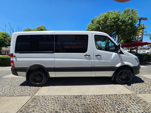 Used 2016 Mercedes-Benz Sprinter 2500 image 4