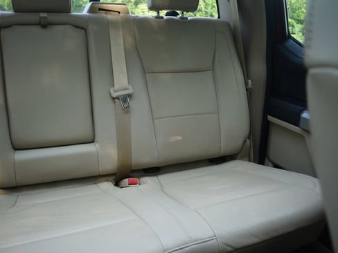 Used 2017 Ford F150 Lariat w/ Equipment Group 502A Luxury AWD/4WD image 17