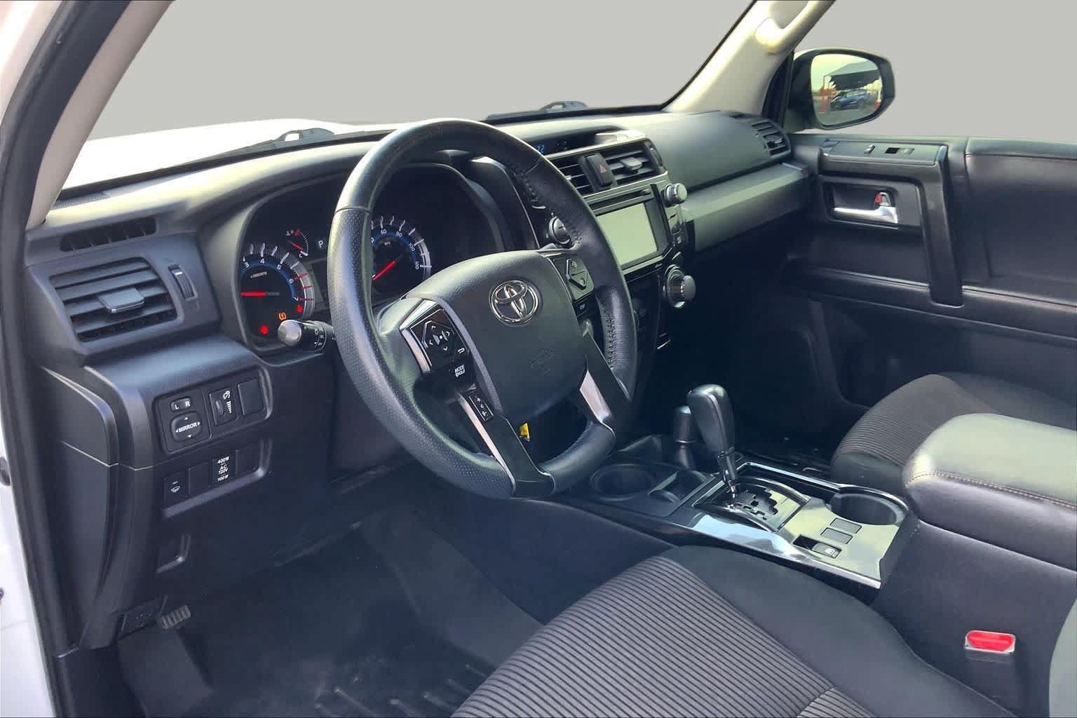 Used 2016 Toyota 4Runner Trail AWD/4WD image 18