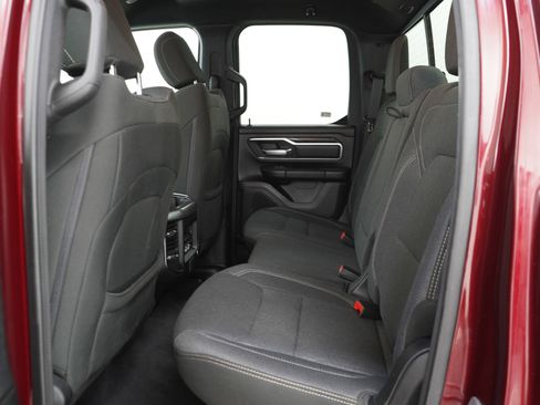 Used 2019 RAM 1500 Big Horn AWD/4WD image 15