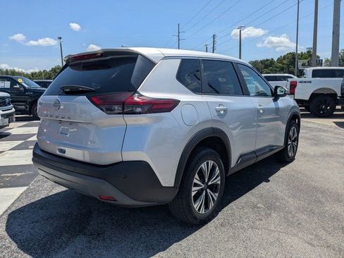 Used 2023 Nissan Rogue SV FWD image 5