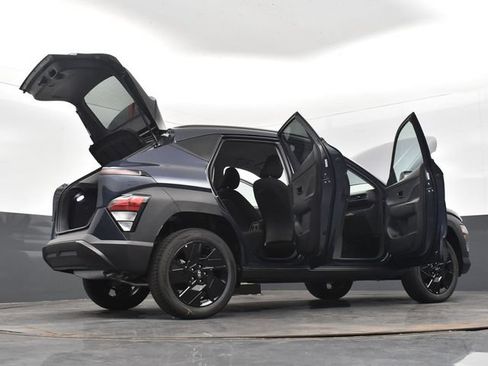 Used 2026 Hyundai Kona SEL Sport AWD/4WD image 37