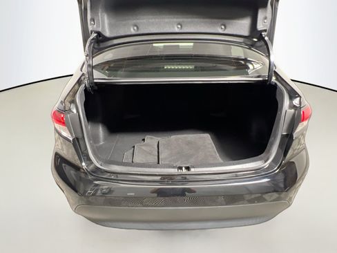 Used 2023 Toyota Corolla LE FWD image 32