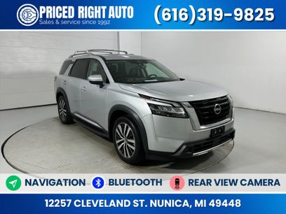 Used 2022 Nissan Pathfinder Platinum w/ Cargo Package