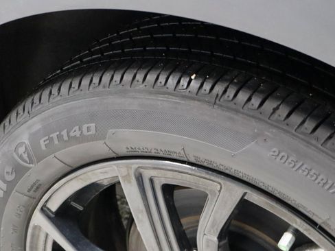 Certified 2023 Nissan Kicks SR image 19